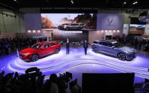 VinFast ra mắt thương hiệu xe điện VF e35 và VF e36 tại Los Angeles Auto Show 2021